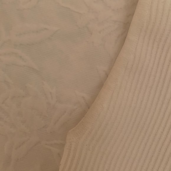 Babaton (Aritzia) Sculpt Knit Tank (Full-length) - Picture 3 of 4